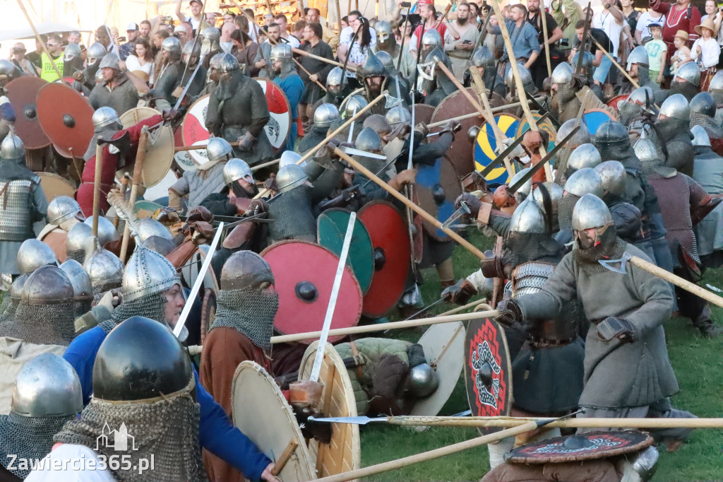 XIX Najazd Barbarzyńców na Zamku Ogrodzieniec.