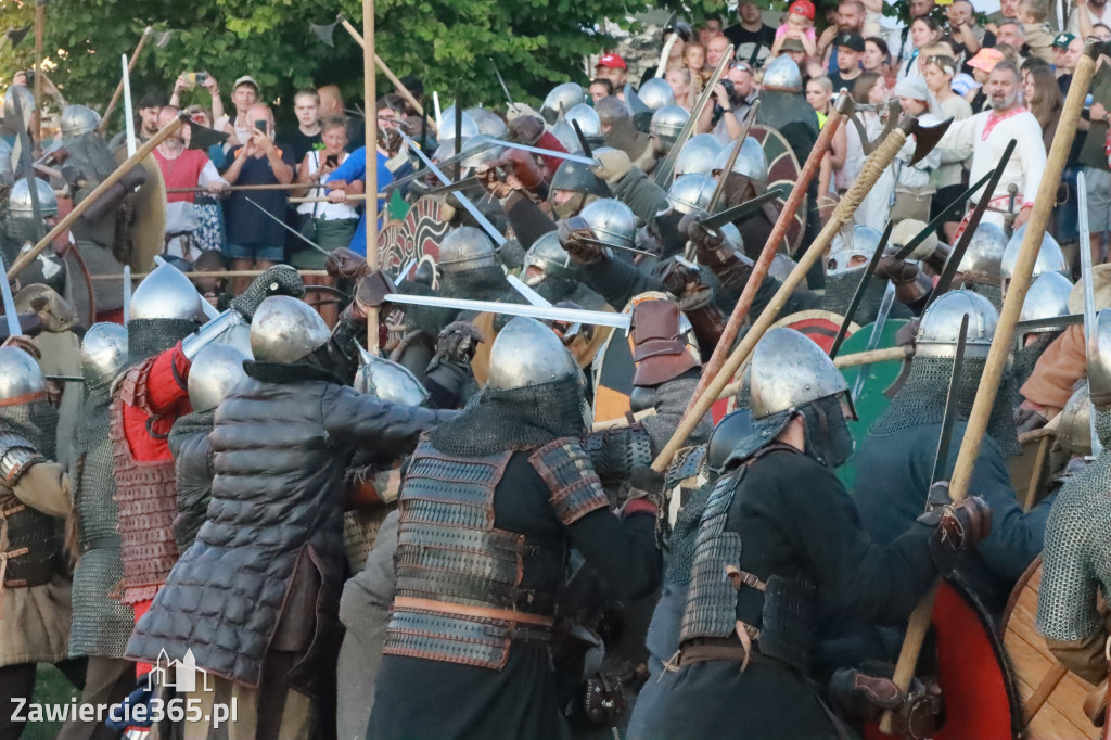 XIX Najazd Barbarzyńców na Zamku Ogrodzieniec.