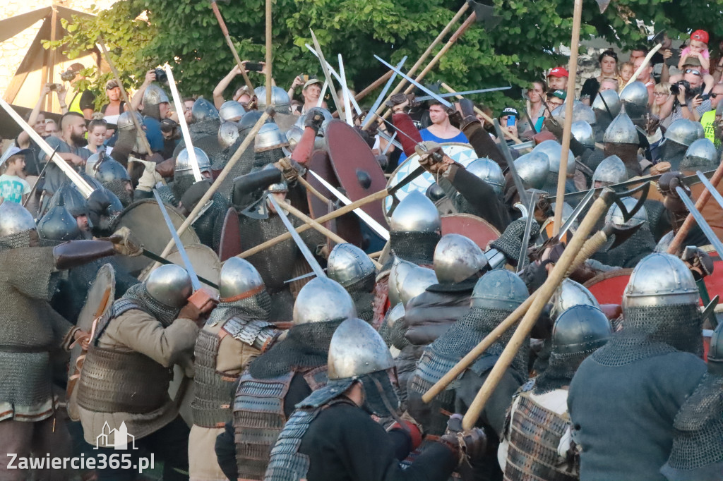 XIX Najazd Barbarzyńców na Zamku Ogrodzieniec.