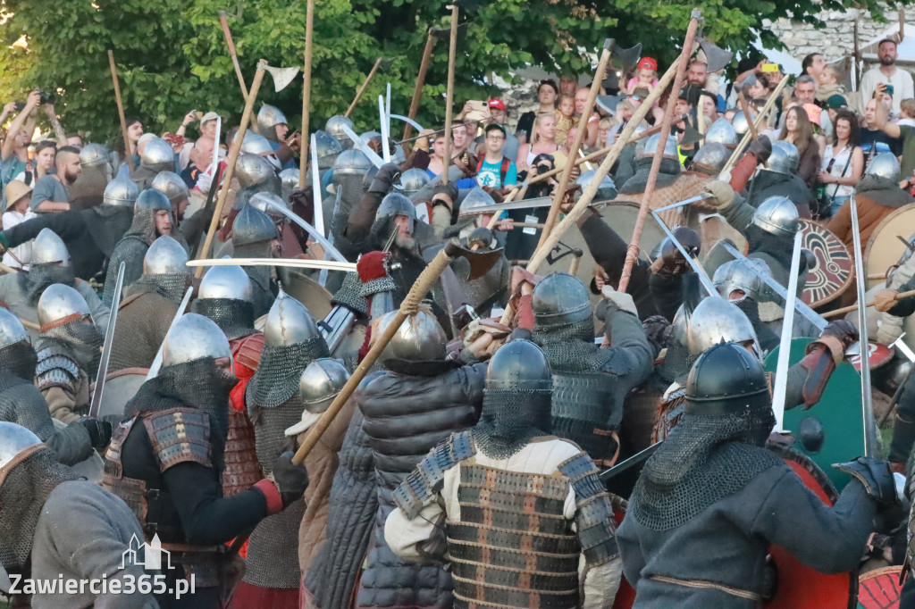 XIX Najazd Barbarzyńców na Zamku Ogrodzieniec.
