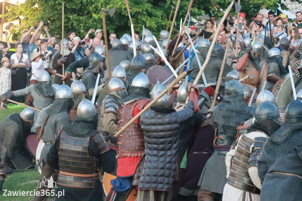 XIX Najazd Barbarzyńców na Zamku Ogrodzieniec.