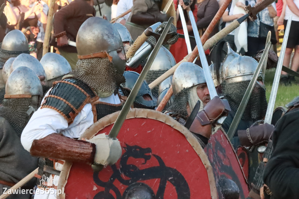 XIX Najazd Barbarzyńców na Zamku Ogrodzieniec.