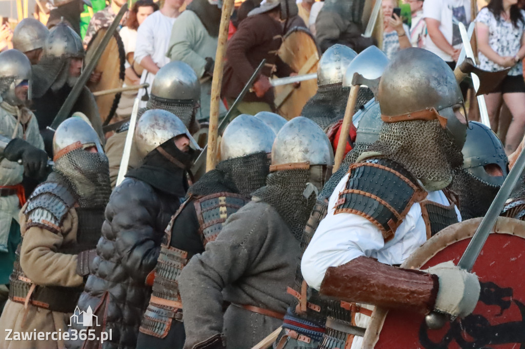 XIX Najazd Barbarzyńców na Zamku Ogrodzieniec.
