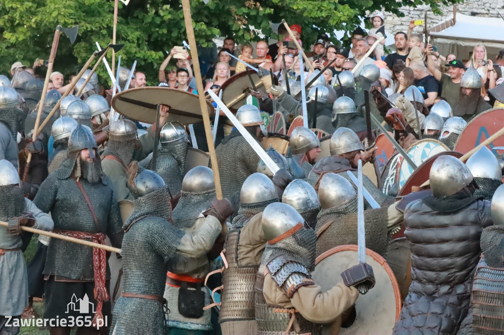 XIX Najazd Barbarzyńców na Zamku Ogrodzieniec.