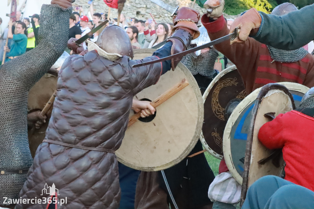 XIX Najazd Barbarzyńców na Zamku Ogrodzieniec.