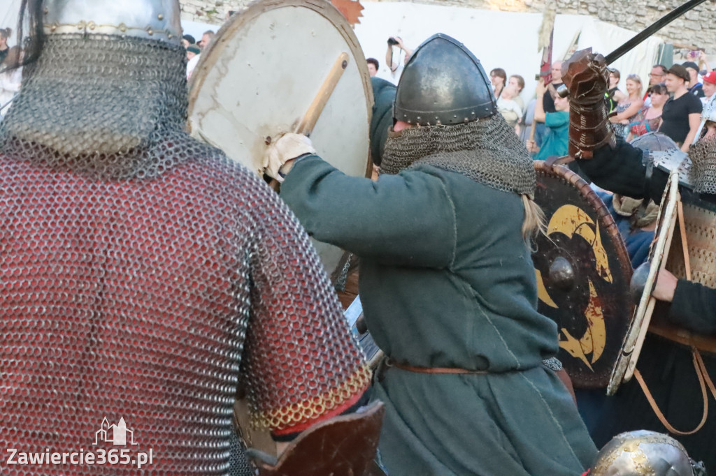 XIX Najazd Barbarzyńców na Zamku Ogrodzieniec.