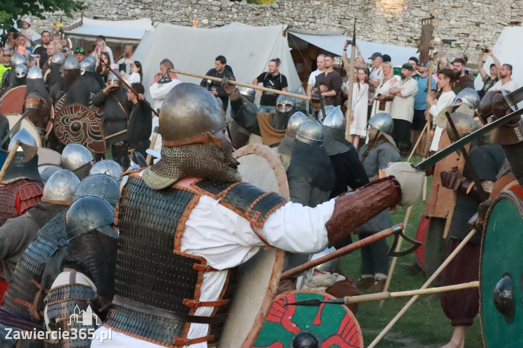 XIX Najazd Barbarzyńców na Zamku Ogrodzieniec.