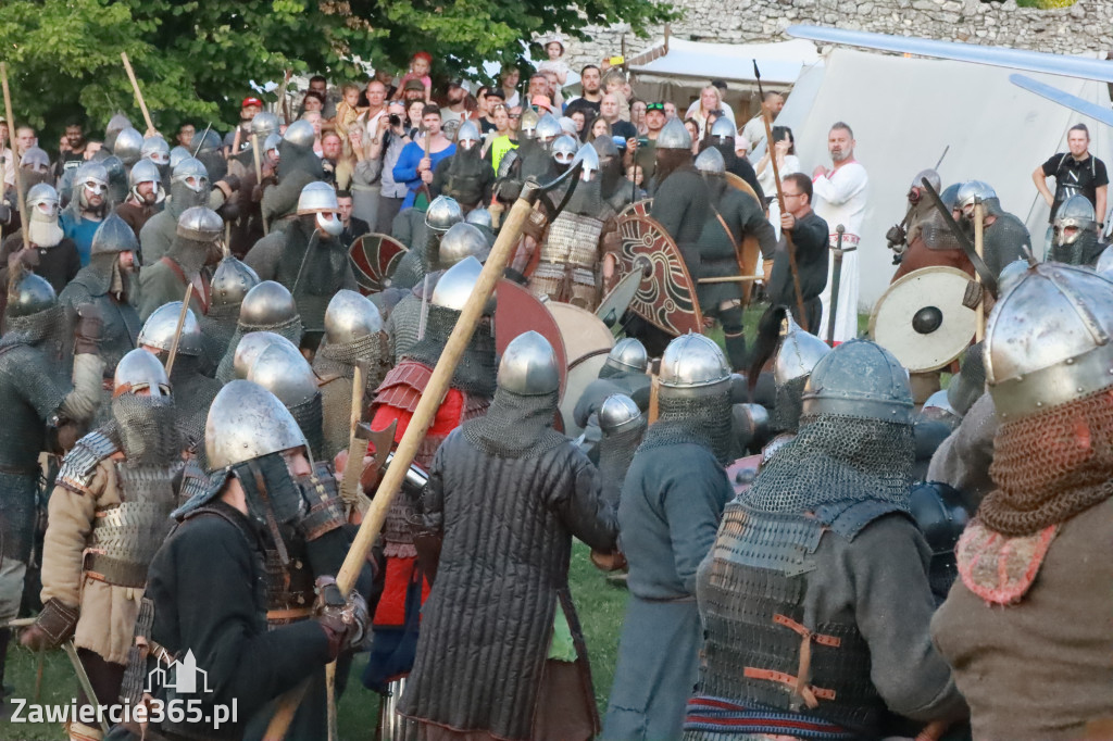 XIX Najazd Barbarzyńców na Zamku Ogrodzieniec.