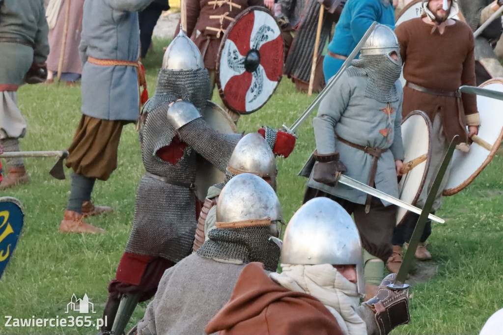 XIX Najazd Barbarzyńców na Zamku Ogrodzieniec.