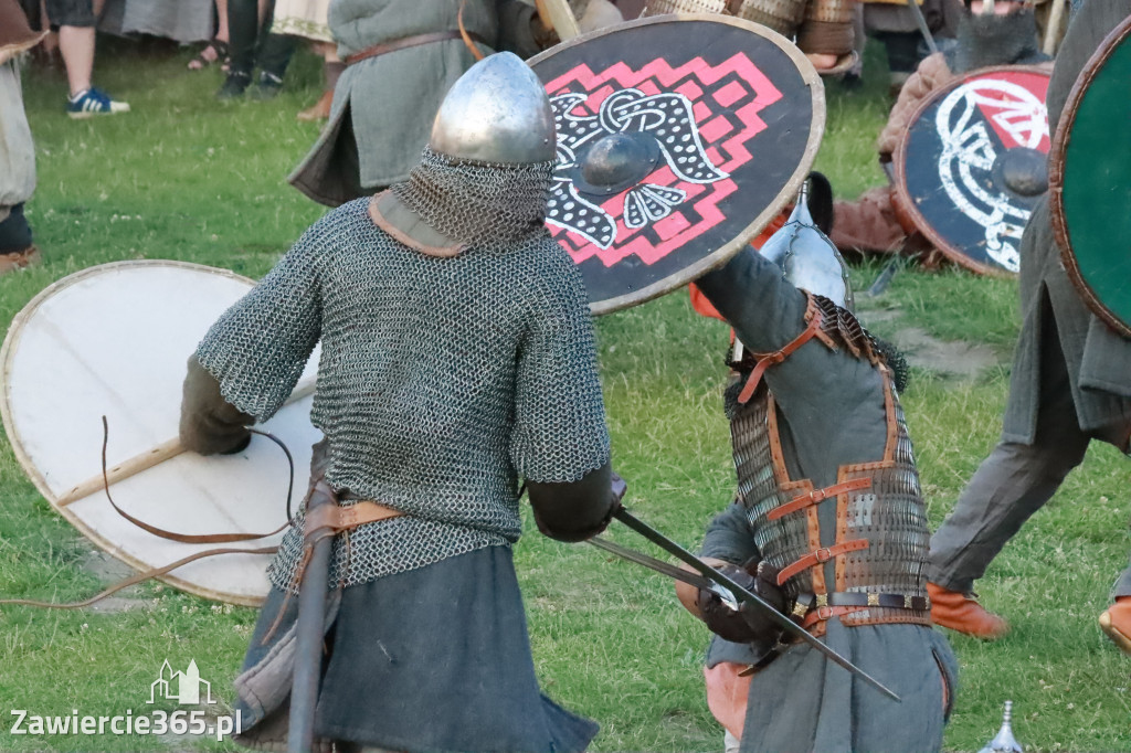 XIX Najazd Barbarzyńców na Zamku Ogrodzieniec.