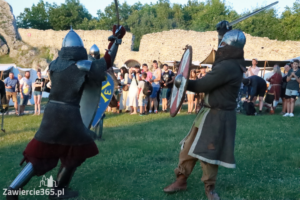 XIX Najazd Barbarzyńców na Zamku Ogrodzieniec.