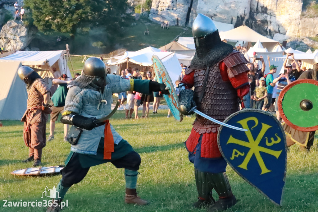 XIX Najazd Barbarzyńców na Zamku Ogrodzieniec.