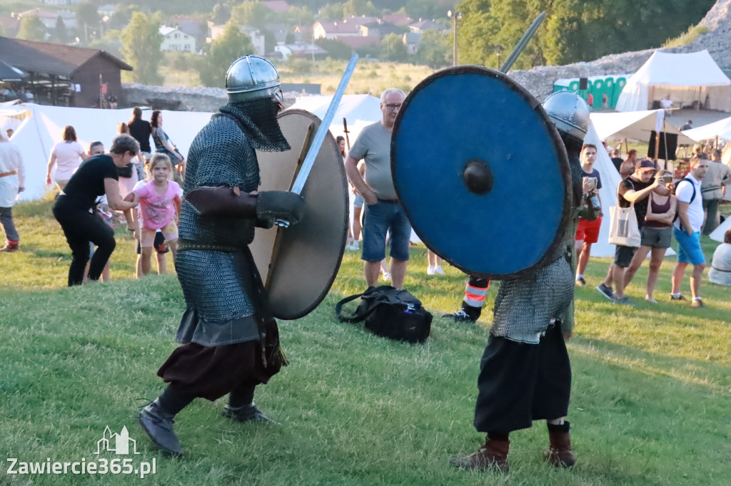 XIX Najazd Barbarzyńców na Zamku Ogrodzieniec.