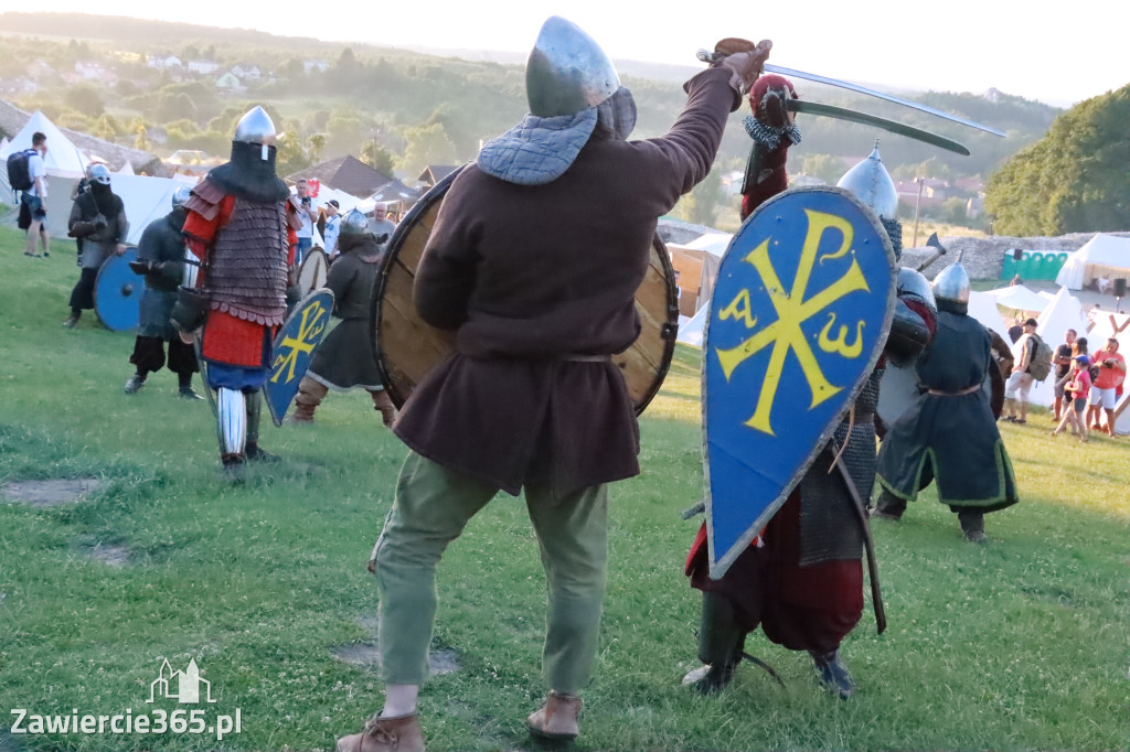 XIX Najazd Barbarzyńców na Zamku Ogrodzieniec.
