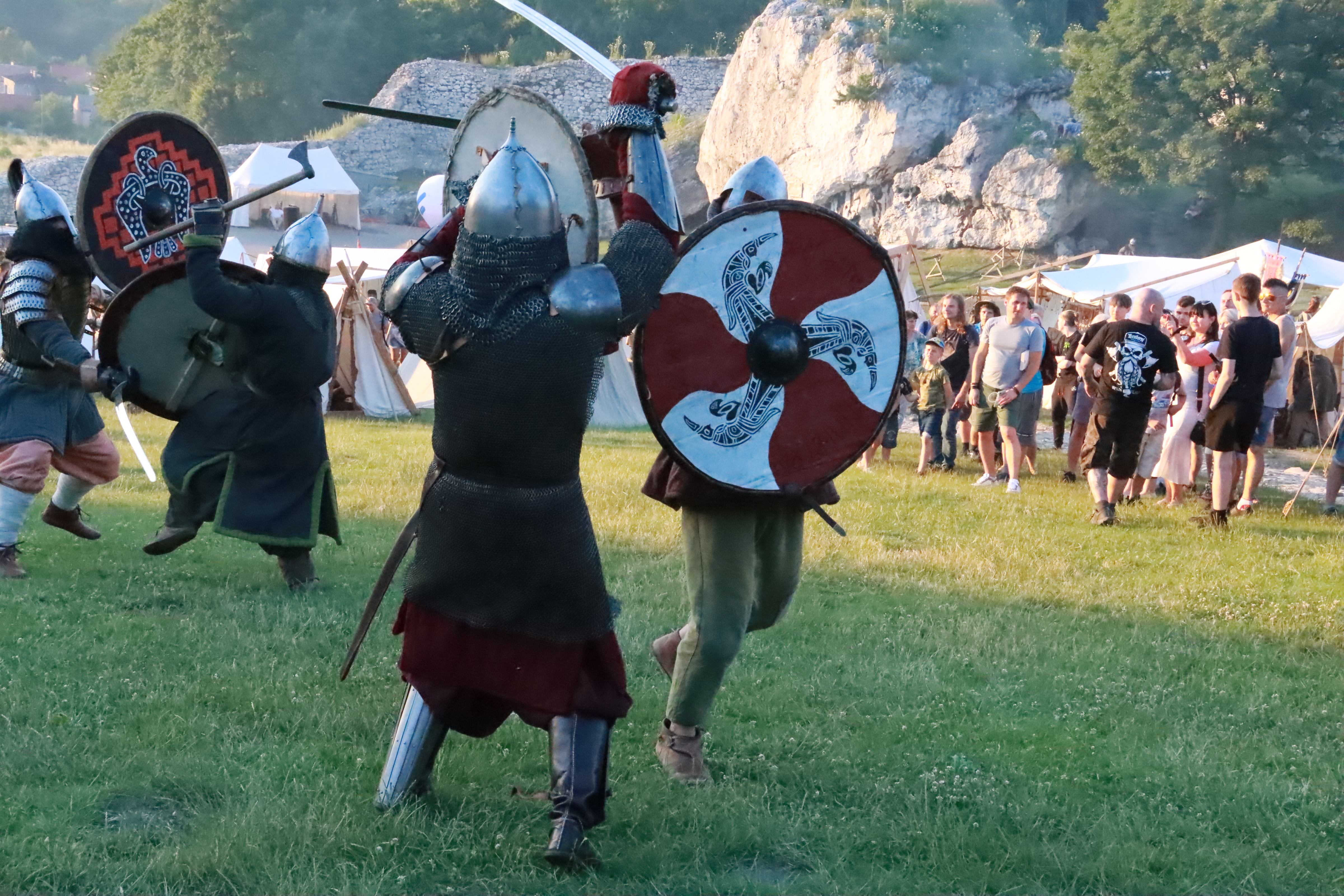 XIX Najazd Barbarzyńców na Zamku Ogrodzieniec.