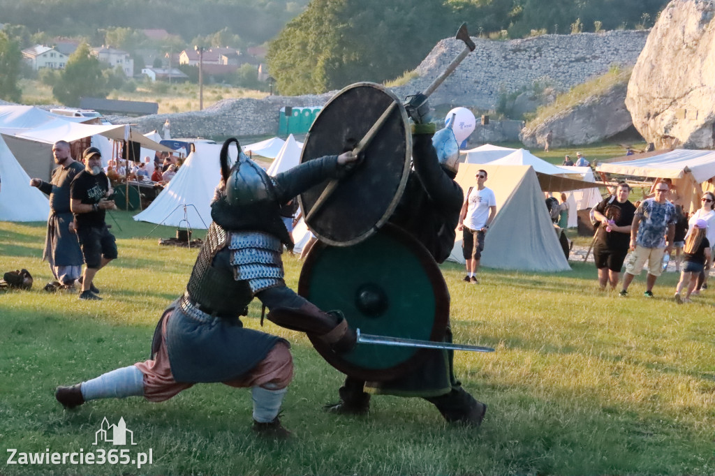 XIX Najazd Barbarzyńców na Zamku Ogrodzieniec.