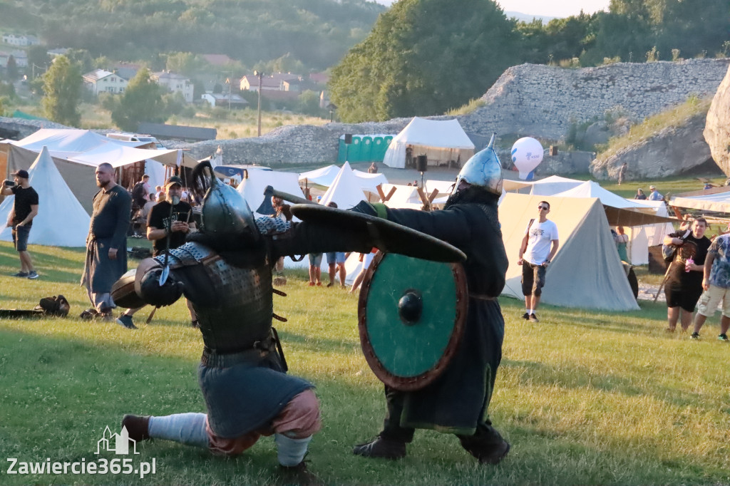XIX Najazd Barbarzyńców na Zamku Ogrodzieniec.