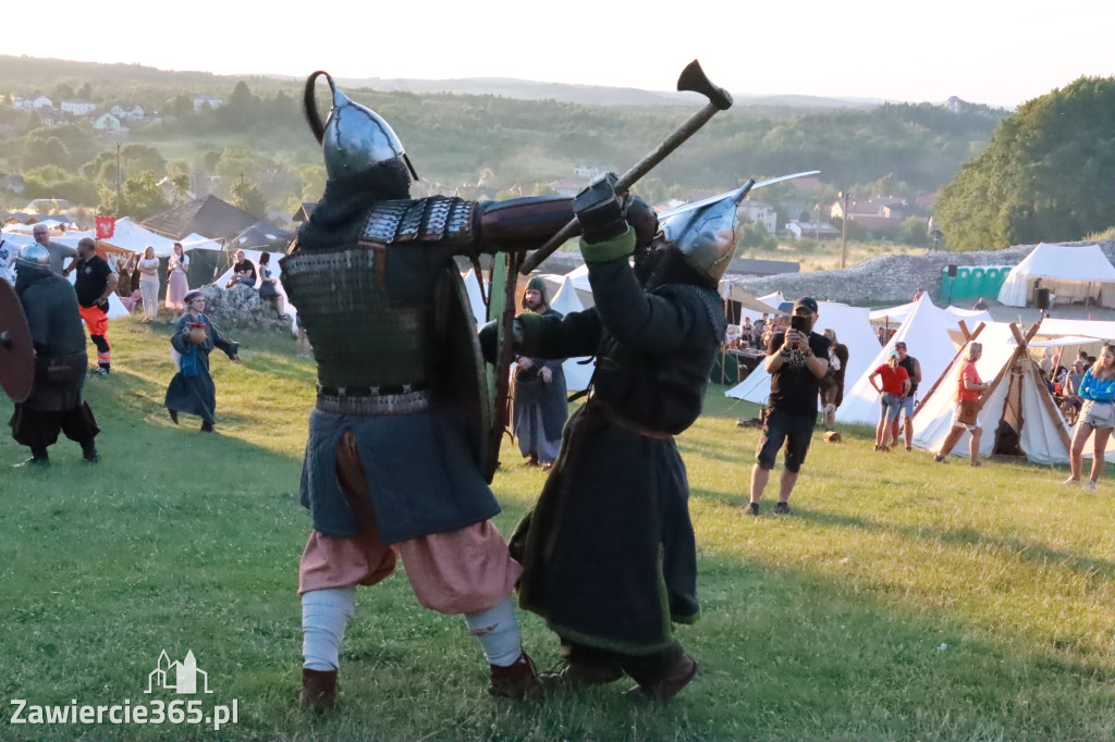 XIX Najazd Barbarzyńców na Zamku Ogrodzieniec.