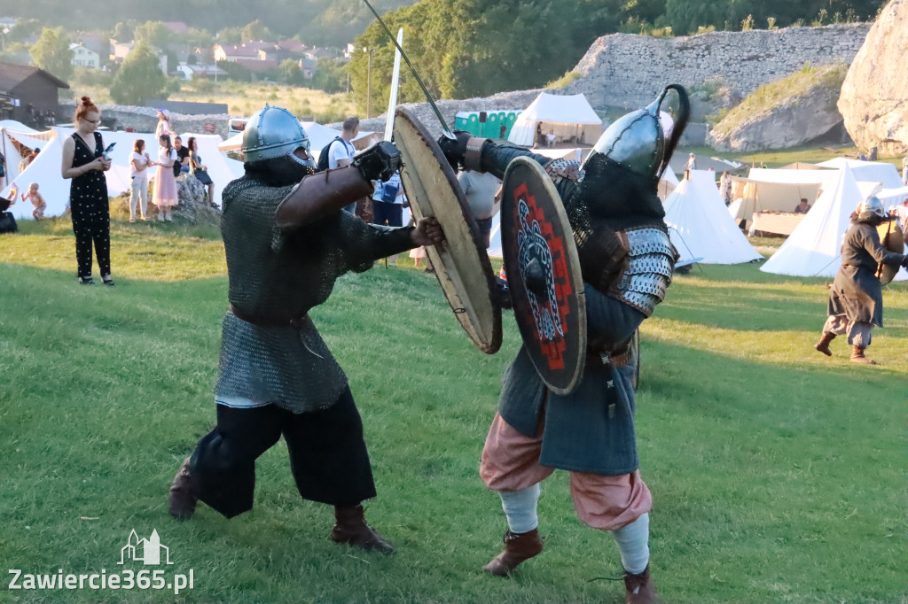 XIX Najazd Barbarzyńców na Zamku Ogrodzieniec.