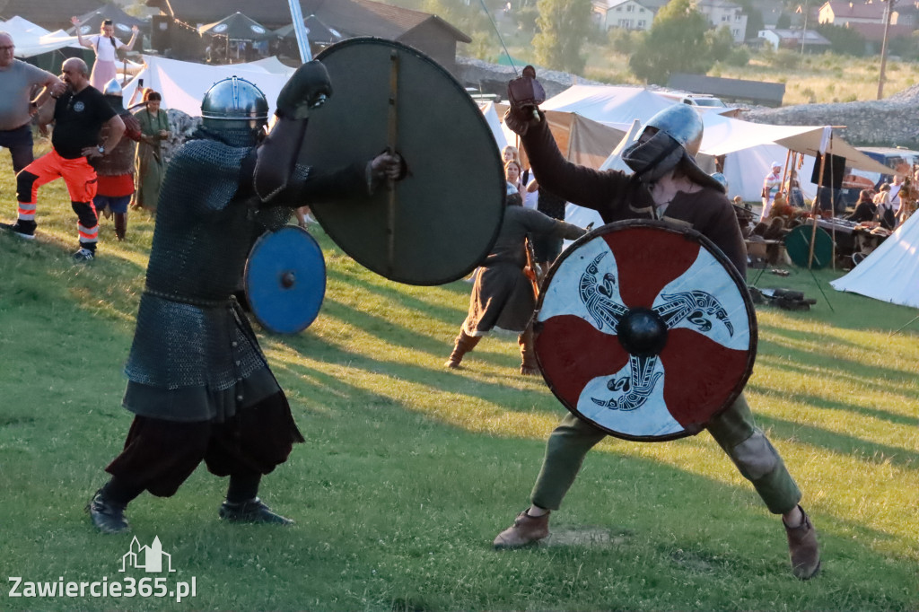 XIX Najazd Barbarzyńców na Zamku Ogrodzieniec.