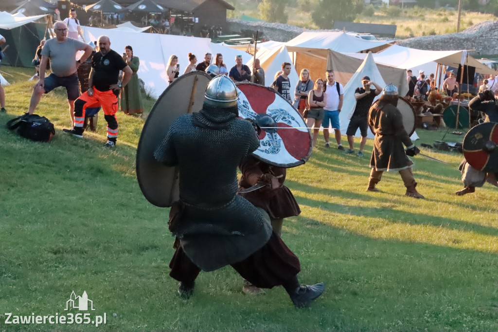 XIX Najazd Barbarzyńców na Zamku Ogrodzieniec.