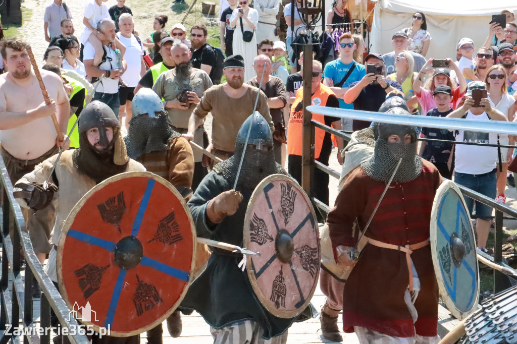 Fotorelacja: XIX Najazd Barbarzyńców - Ogrodzieniec.
