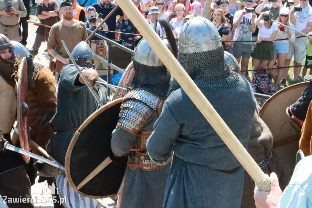 Fotorelacja: XIX Najazd Barbarzyńców - Ogrodzieniec.