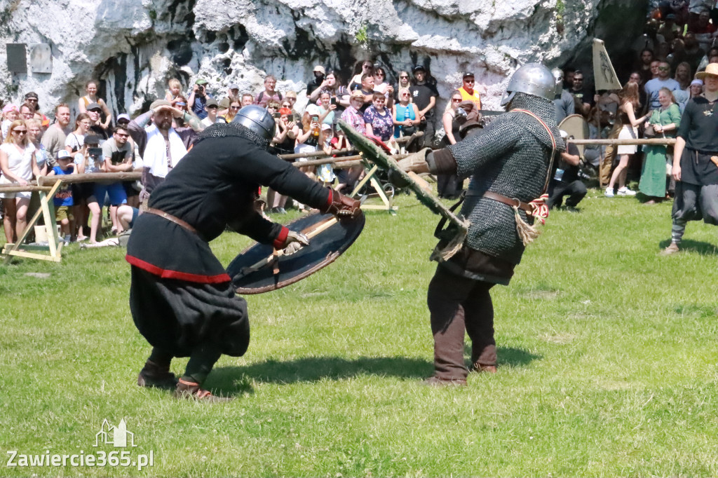 Fotorelacja: Finały Turnieju Bojowego Wojów - Zamek Ogrodzieniec.