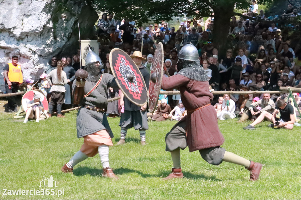 Fotorelacja: Finały Turnieju Bojowego Wojów - Zamek Ogrodzieniec.