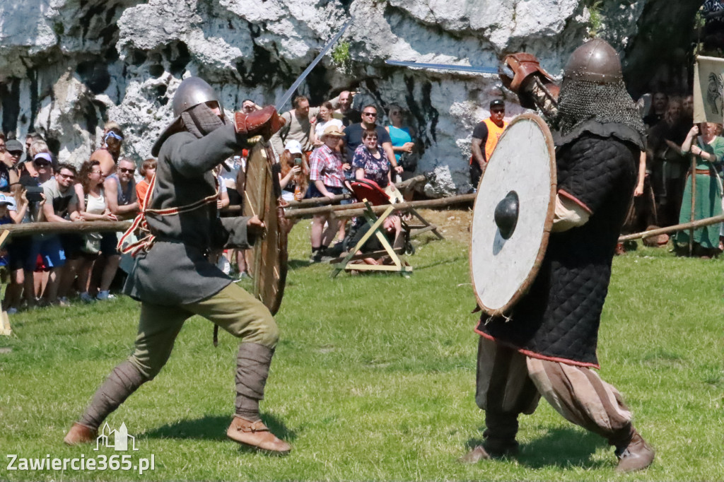 Fotorelacja: Finały Turnieju Bojowego Wojów - Zamek Ogrodzieniec.