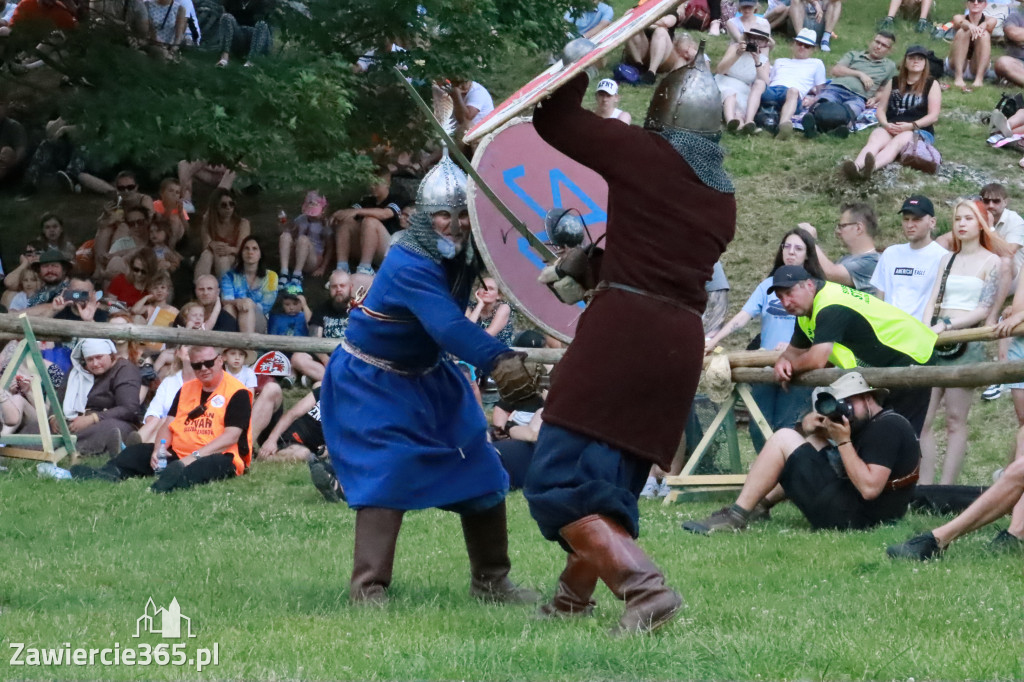 Fotorelacja: Finały Turnieju Bojowego Wojów - Zamek Ogrodzieniec.