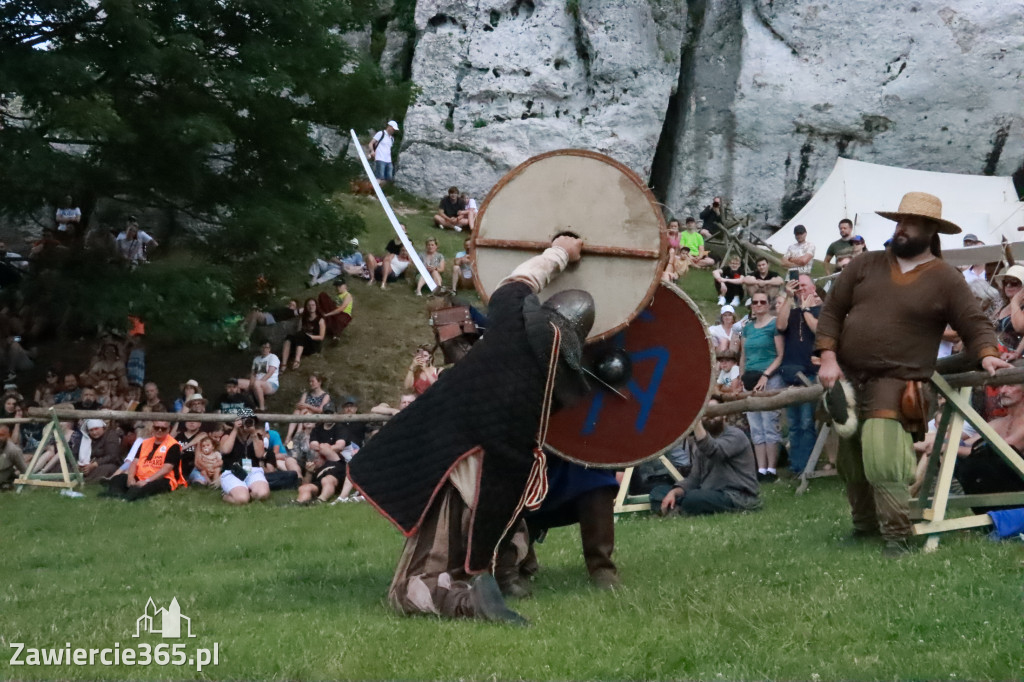 Fotorelacja: Finały Turnieju Bojowego Wojów - Zamek Ogrodzieniec.