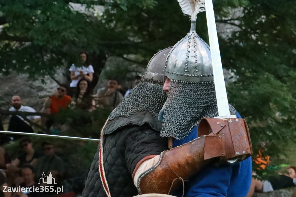 Fotorelacja: Finały Turnieju Bojowego Wojów - Zamek Ogrodzieniec.