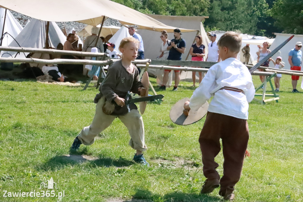 Fotorelacja: Finały Turnieju Bojowego Wojów - Zamek Ogrodzieniec.