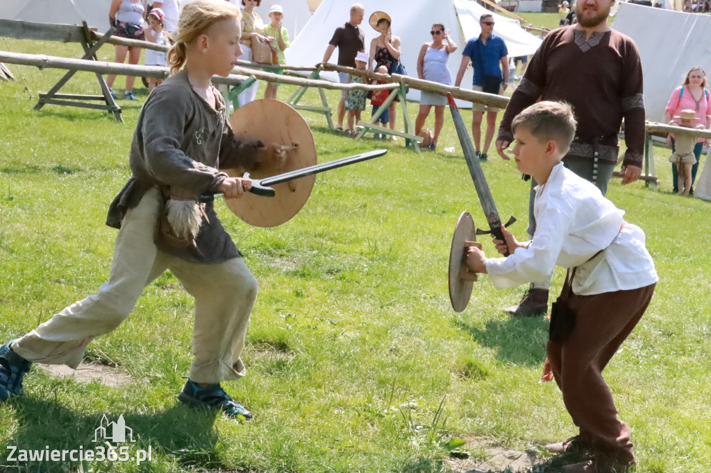 Fotorelacja: Finały Turnieju Bojowego Wojów - Zamek Ogrodzieniec.