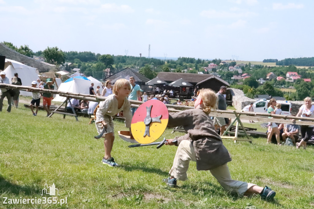 Fotorelacja: Finały Turnieju Bojowego Wojów - Zamek Ogrodzieniec.