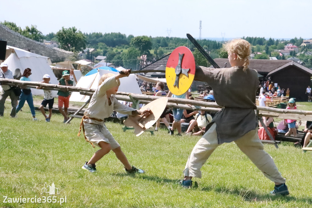 Fotorelacja: Finały Turnieju Bojowego Wojów - Zamek Ogrodzieniec.