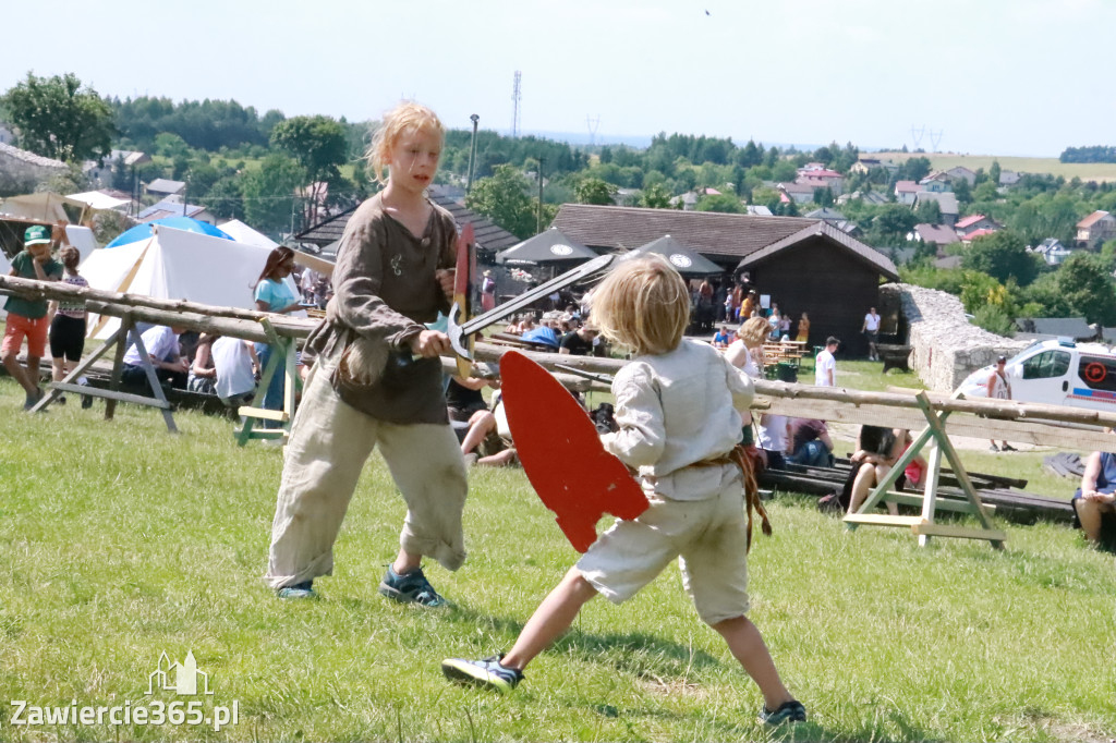 Fotorelacja: Finały Turnieju Bojowego Wojów - Zamek Ogrodzieniec.