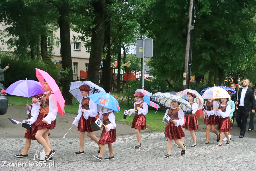 Fotorelacja: Święto Gminy Ogrodzieniec - Korowód