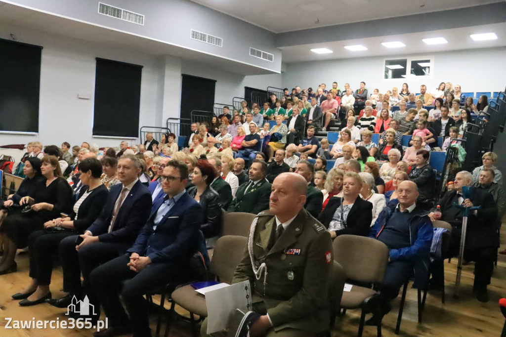 Fotorelacja: Święto Gminy Ogrodzieniec - Korowód