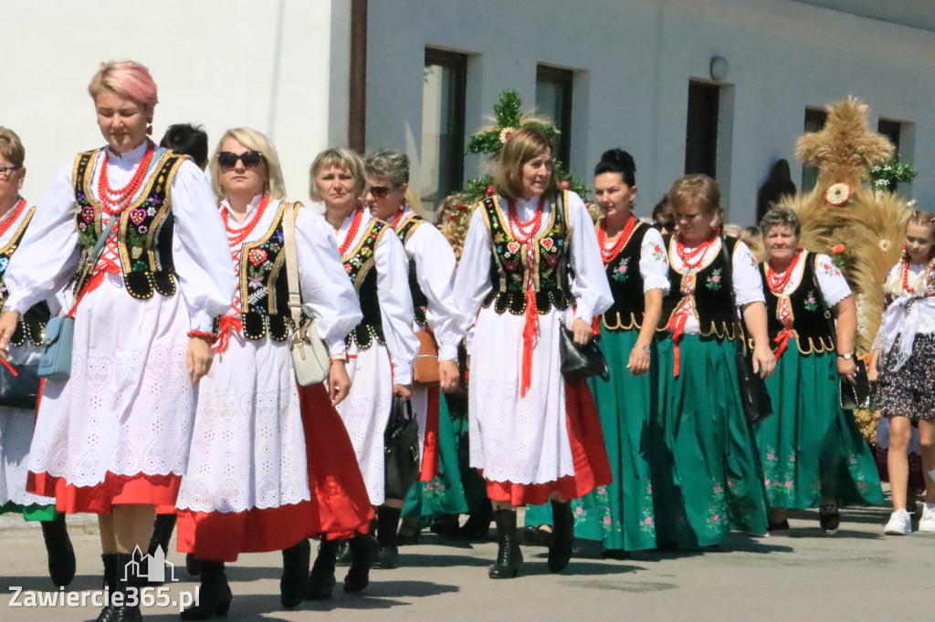 Irządze: Dożynki - Korowód - część oficjalna (1)