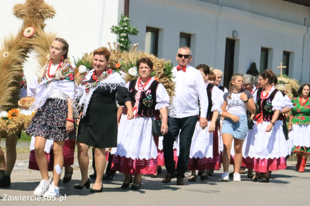 Irządze: Dożynki - Korowód - część oficjalna (1)