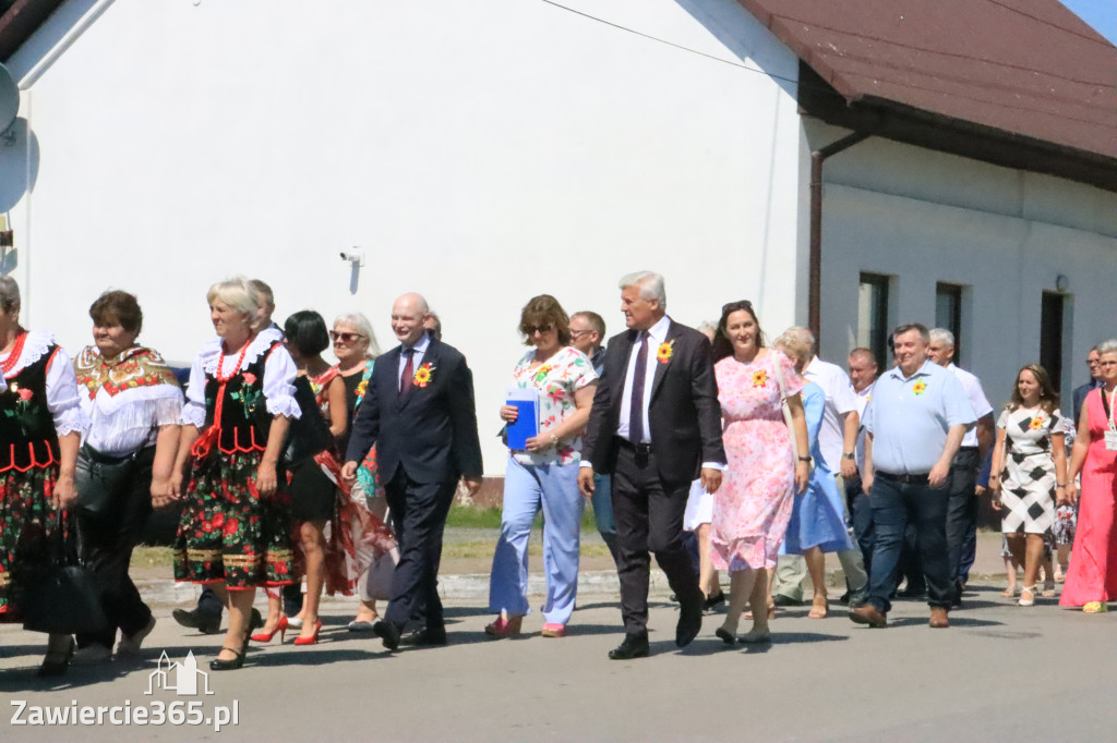 Irządze: Dożynki - Korowód - część oficjalna (1)