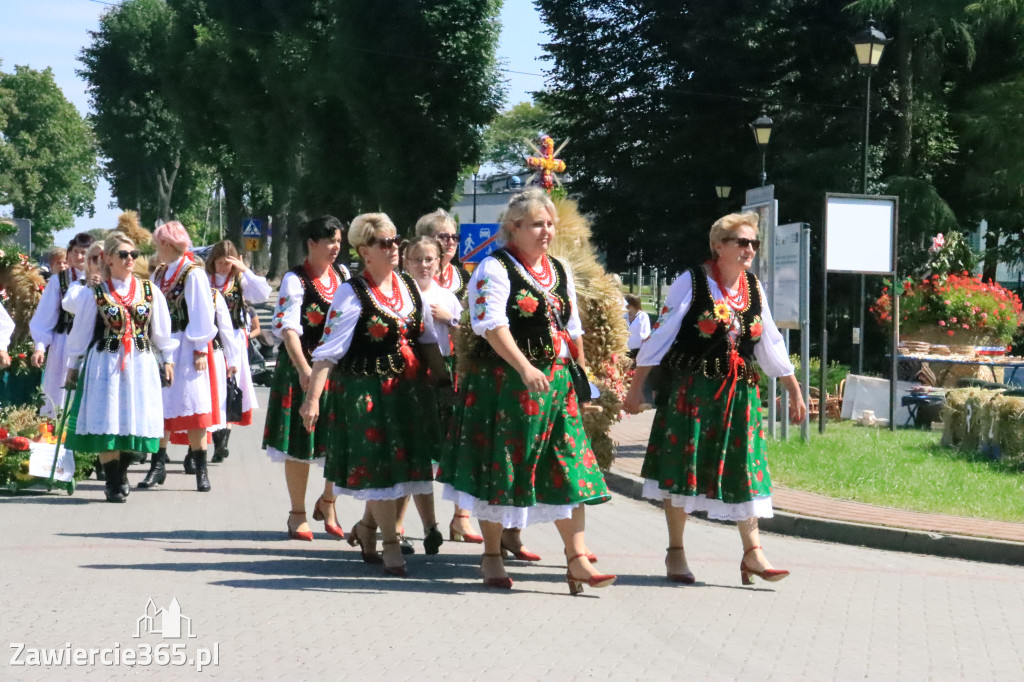 Irządze: Dożynki - Korowód - część oficjalna (1)