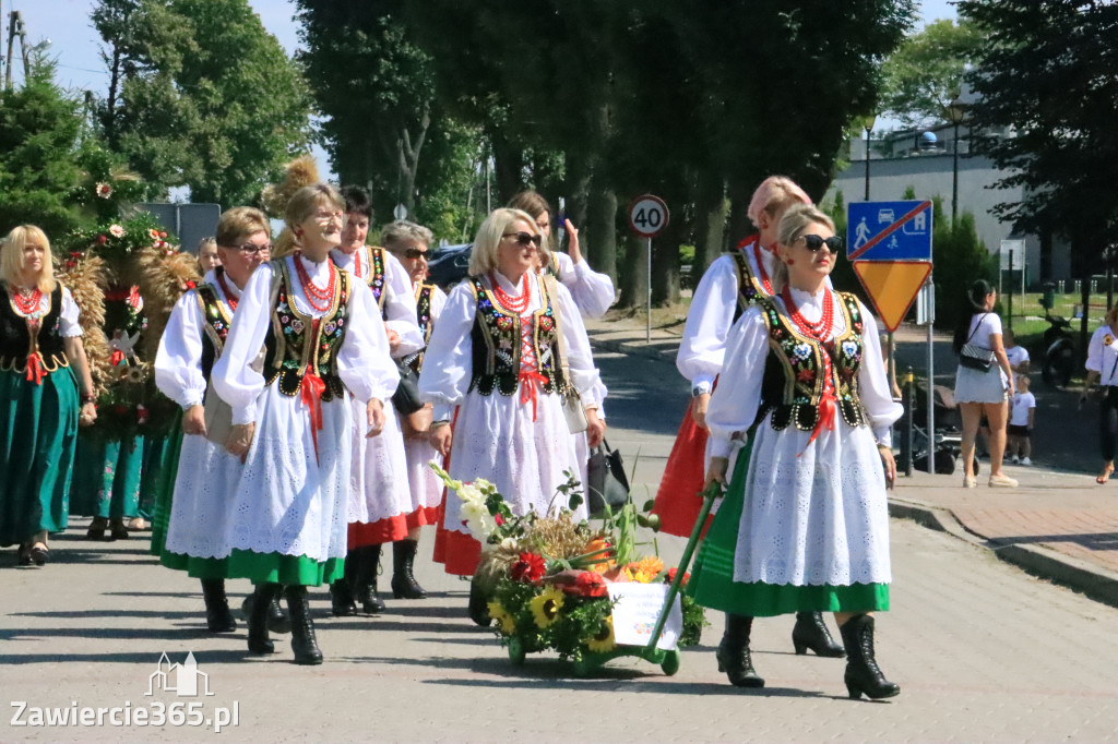 Irządze: Dożynki - Korowód - część oficjalna (1)