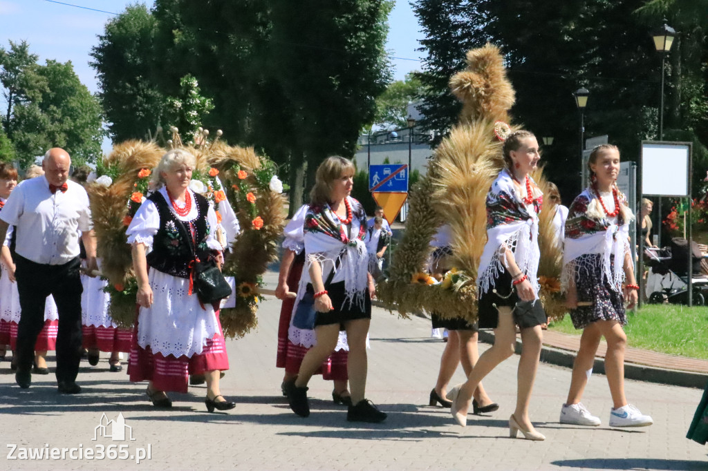 Irządze: Dożynki - Korowód - część oficjalna (1)