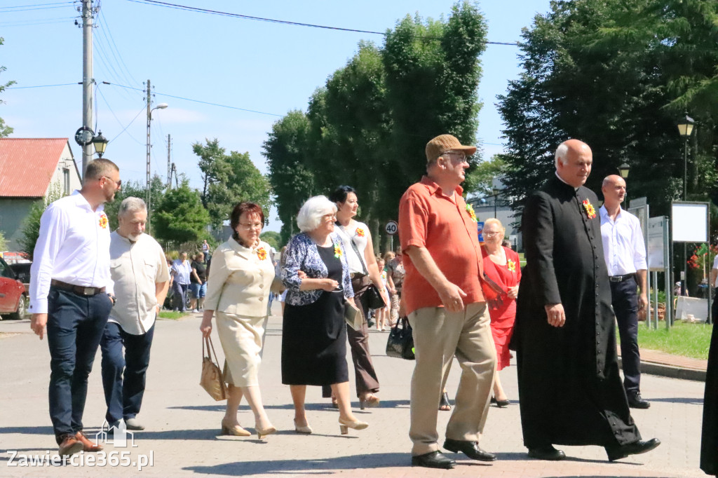 Irządze: Dożynki - Korowód - część oficjalna (1)