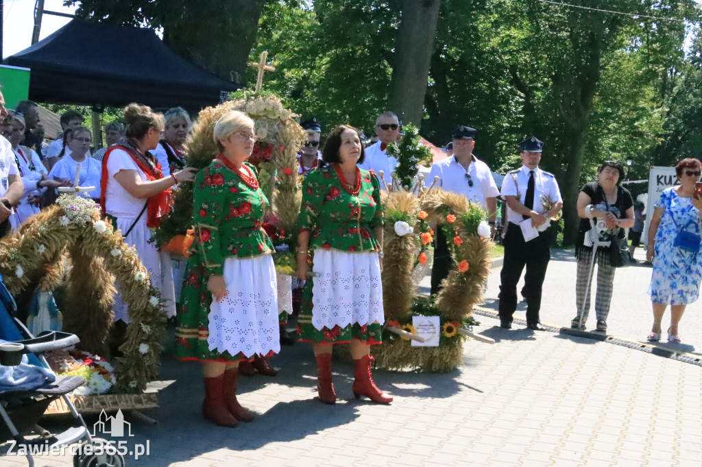 Irządze: Dożynki - Korowód - część oficjalna (1)