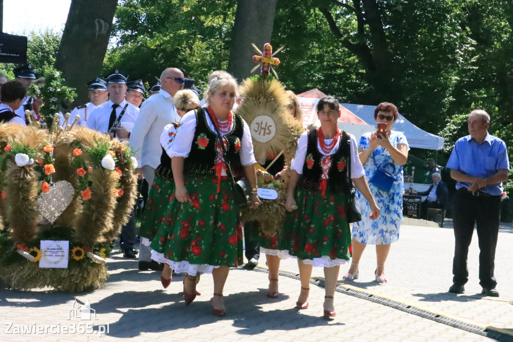 Irządze: Dożynki - Korowód - część oficjalna (1)