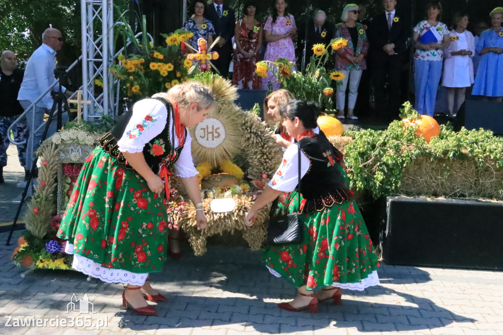 Irządze: Dożynki - Korowód - część oficjalna (1)